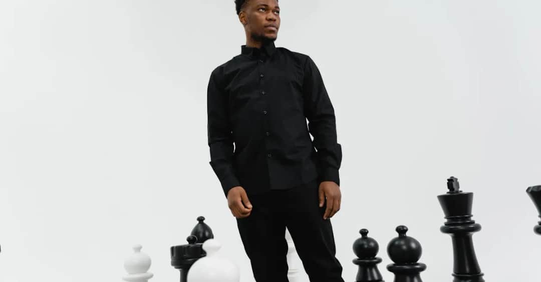 Szach mat w 5 krokach: Poznajmy zasady, które odmienią Twoją grę