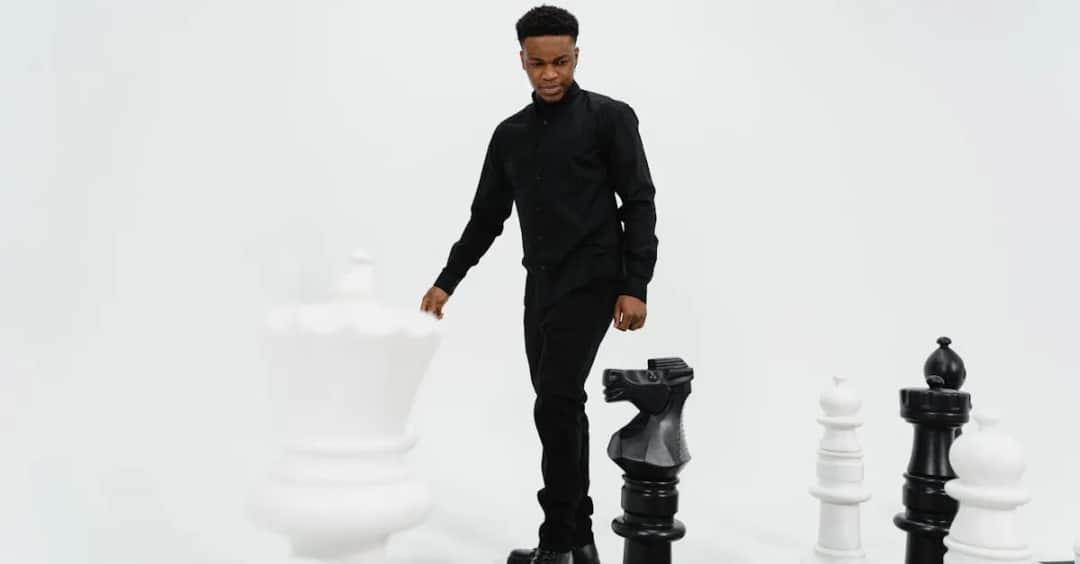 Obrona sycylijska w szachach! Dlaczego mistrzowie ją uwielbiają?